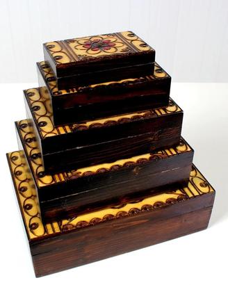 Scatole in legno con mandala