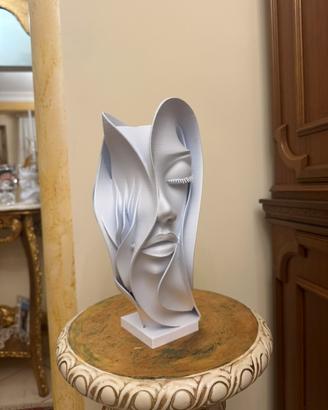 Vaso Scultoreo “Sospiro” – Design Moderno