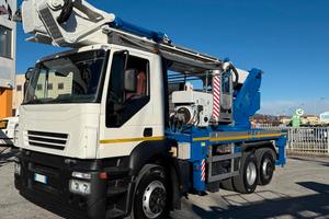 Piattaforma aerea Oil&Steel Eagle 3526