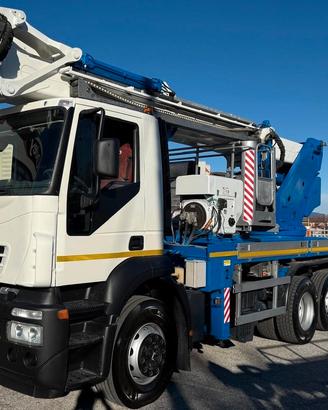 Piattaforma aerea Oil&Steel Eagle 3526
