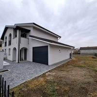 Villa a Borgolavezzaro