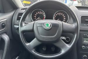 SKODA YETI 1.6 TDI MOLTO BELLA PREZZONE GUARDA