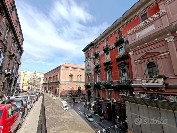 3 LOCALI A NAPOLI