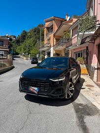 Audi Q8 50 TDI 286 CV quattro tiptronic S-line, TE