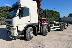VOLVO VOLVO FM82 SCARRABILE CON GRU E POLIPO