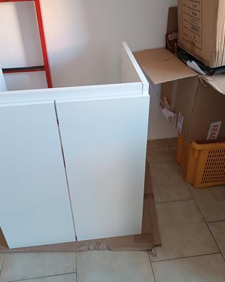 Mobiletto per lavabo 