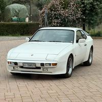 Porsche 944S