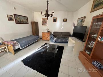 3 LOCALI A PAVONE CANAVESE