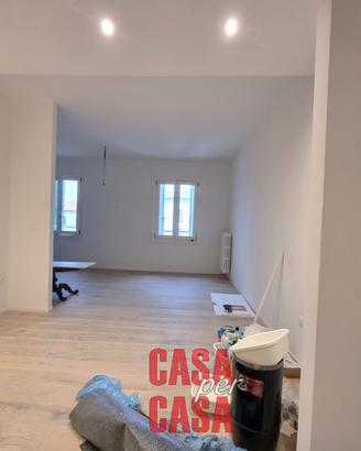 NUOVISSIMO APPARTAMENTO IN CENTRO AD ESTE CON ASCE