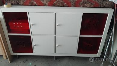 Mobile ikea con accessori