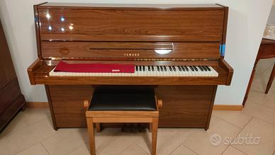Piano verticale Yamaha - fabbricazione giapponese