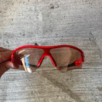 Occhiali Oakley Radar rossi