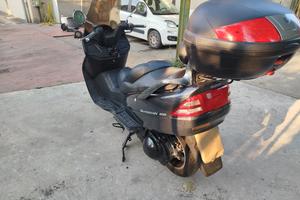 scooter Burgman 400an