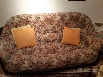 Divano & coppia poltrone oltre vintage
