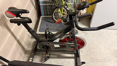 Spin Bike Gym Line con Display 