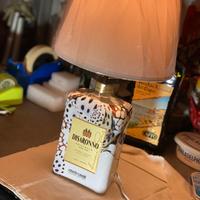 Lampada artigianale con bottiglia di liquore
