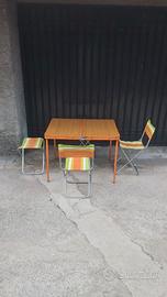 Set Tavolo da campeggio + sedie-sgabelli anni '70