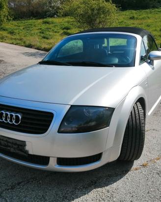 AUDI TT 1.8 Roadster quattro 225 cv - PERFETTA