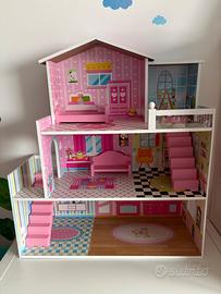 Casa bambole in legno