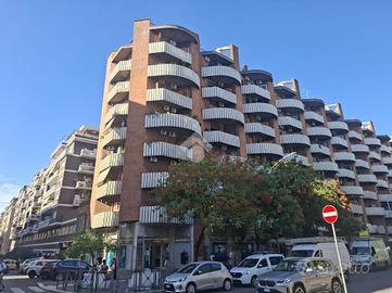 2 LOCALI A ROMA