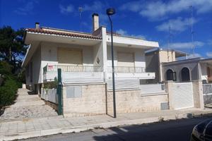 PORZIONE DI BIFAMILIARE A MOLA DI BARI