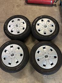 Treno cerchi e gomme