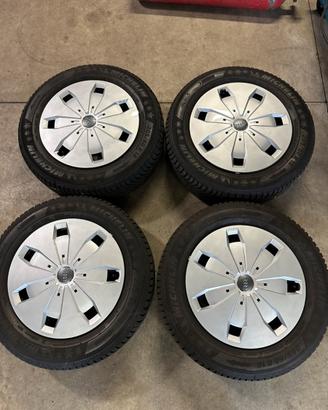 Treno cerchi e gomme