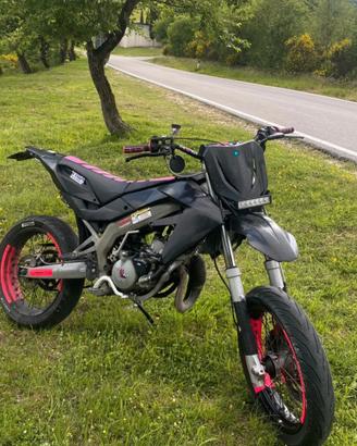 Aprilia sx 50 (77tpr)