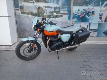 Triumph Bonneville 900 T100