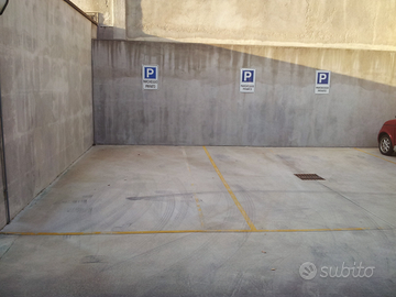 Posto furgoncino, auto