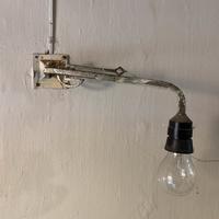 Antica lampada da muro