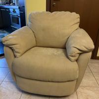 Poltrona a dondolo in alcantara  gialla