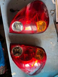 fanali posteriori mitsubishi L200