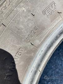 Gomme auto estive