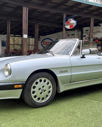 Alfa Romeo Spider 2.0i Quadrifoglio Verde – 1987