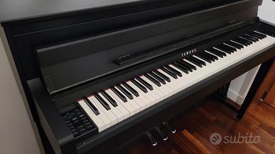 Pianoforte Yamaha Clavinova 585