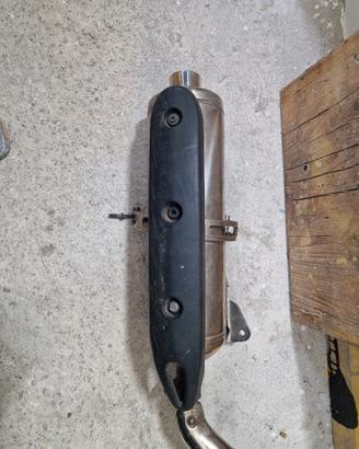 scarico originale beverli 500