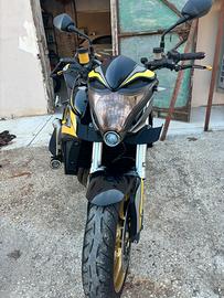 Honda cb1000r