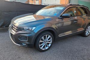 Volkswagen T-Roc 2.0 TDI SCR 4MOTION Advanced Blue