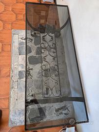 Tavolino in ferro battuto e vetro Fumè