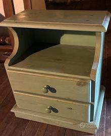 Comodino verde acqua