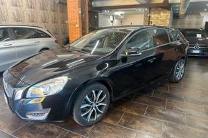 Volvo V60 D3 Geartronic Summum