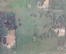 Spartà, ampio terreno con depositi e ruderi