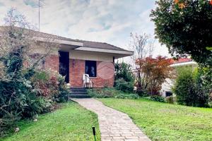 VILLA SINGOLA A CHIARI