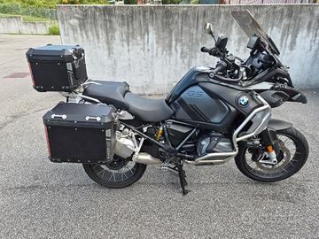 Bmw gs 1250 adv triple black