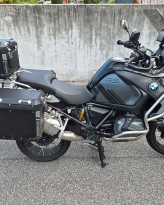 Bmw gs 1250 adv triple black
