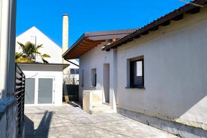 Casa a schiera di testa