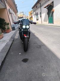 Aprilia tuono 