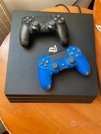 PS4 Pro con accessori