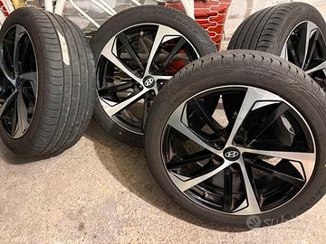 Kit 4 Cerchi in Lega  + Gomme 245/45 R19